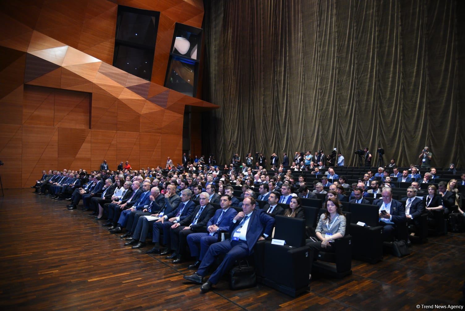 Каспийский регион стал энергетическим хабом - Парвиз Шахбазов (ФОТО)