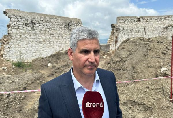 Есть информация о массовых захоронениях на ряде территорий города Шуша - Эльдар Самедов