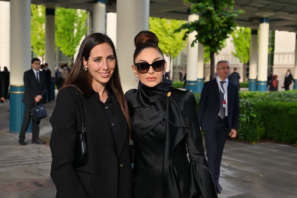 Президент Ильхам Алиев и Первая леди Мехрибан Алиева приняли участие в церемонии начала исполнения полномочий Президентом Реджепом Тайипом Эрдоганом (ФОТО/ВИДЕО)