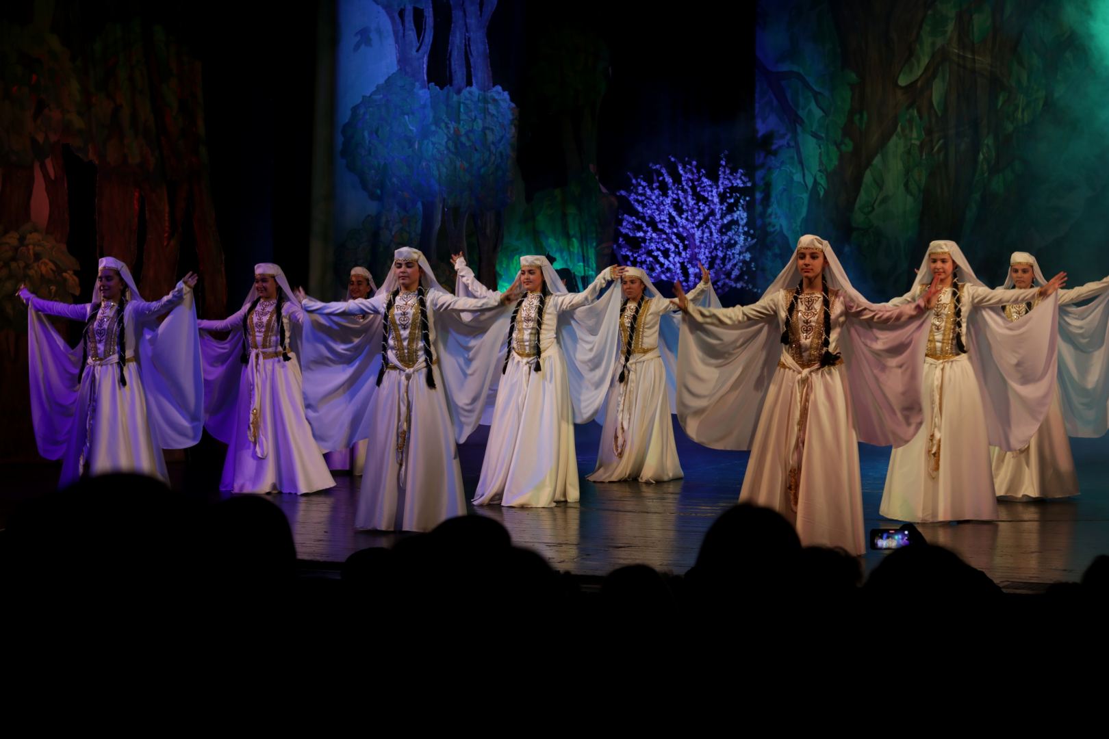 Более ста детей в Баку провели праздник "Мы ждем вас" (ФОТО)