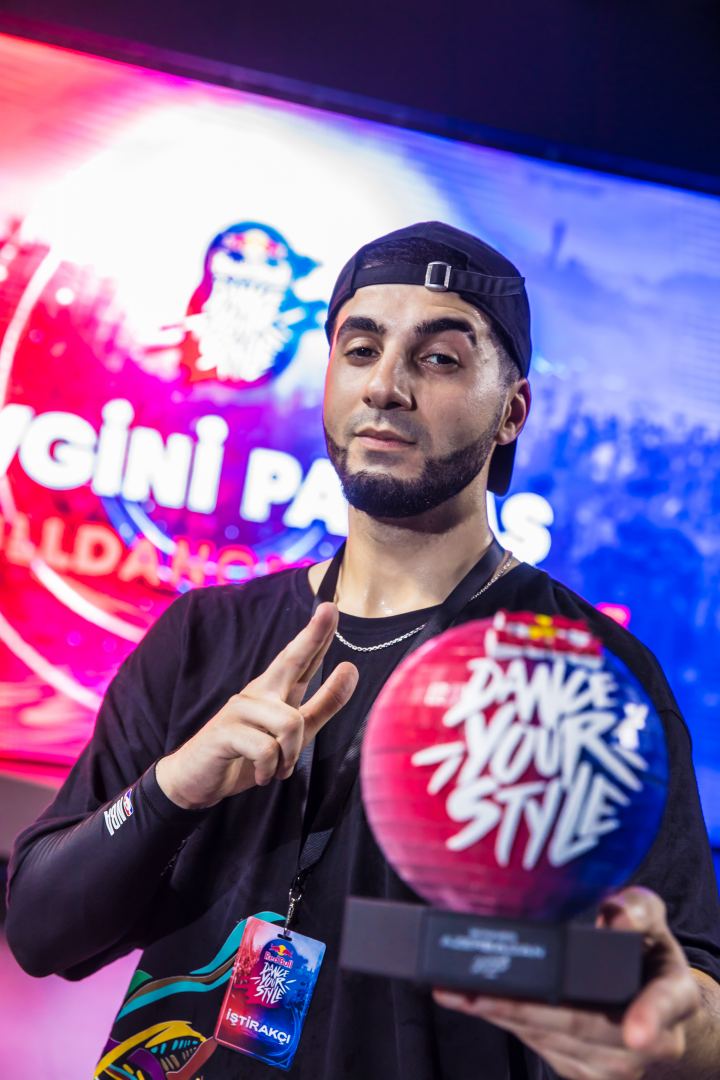 Захватывающие танцевальные батлы в Баку  (ФОТО)