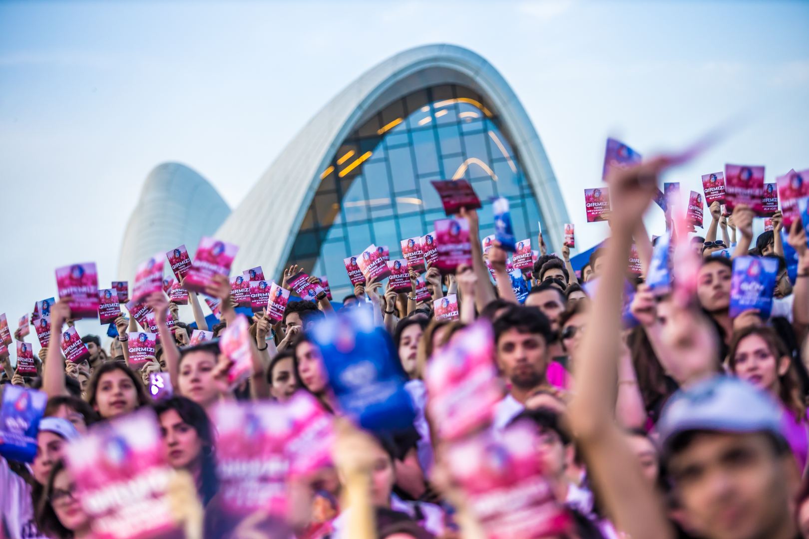 Захватывающие танцевальные батлы в Баку  (ФОТО)