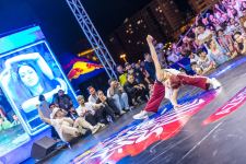 Захватывающие танцевальные батлы в Баку  (ФОТО)