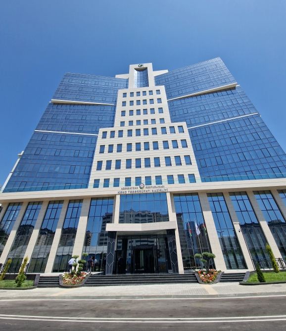 Президент Ильхам Алиев принял участие в открытии нового административного здания Министерства сельского хозяйства в Баку (ФОТО/ВИДЕО)