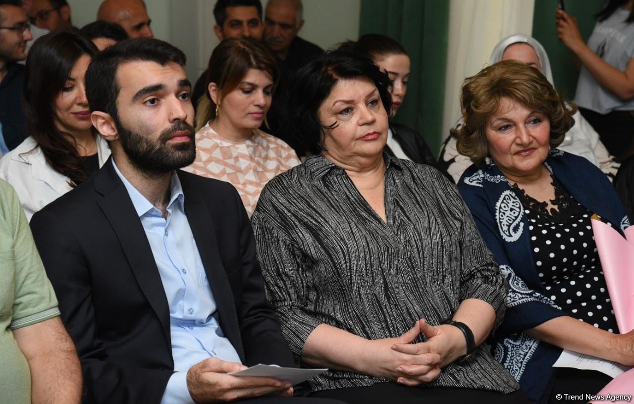 От музыки к литературе – в Баку прошел вечер памяти Вагифа Самедоглу (ФОТО)