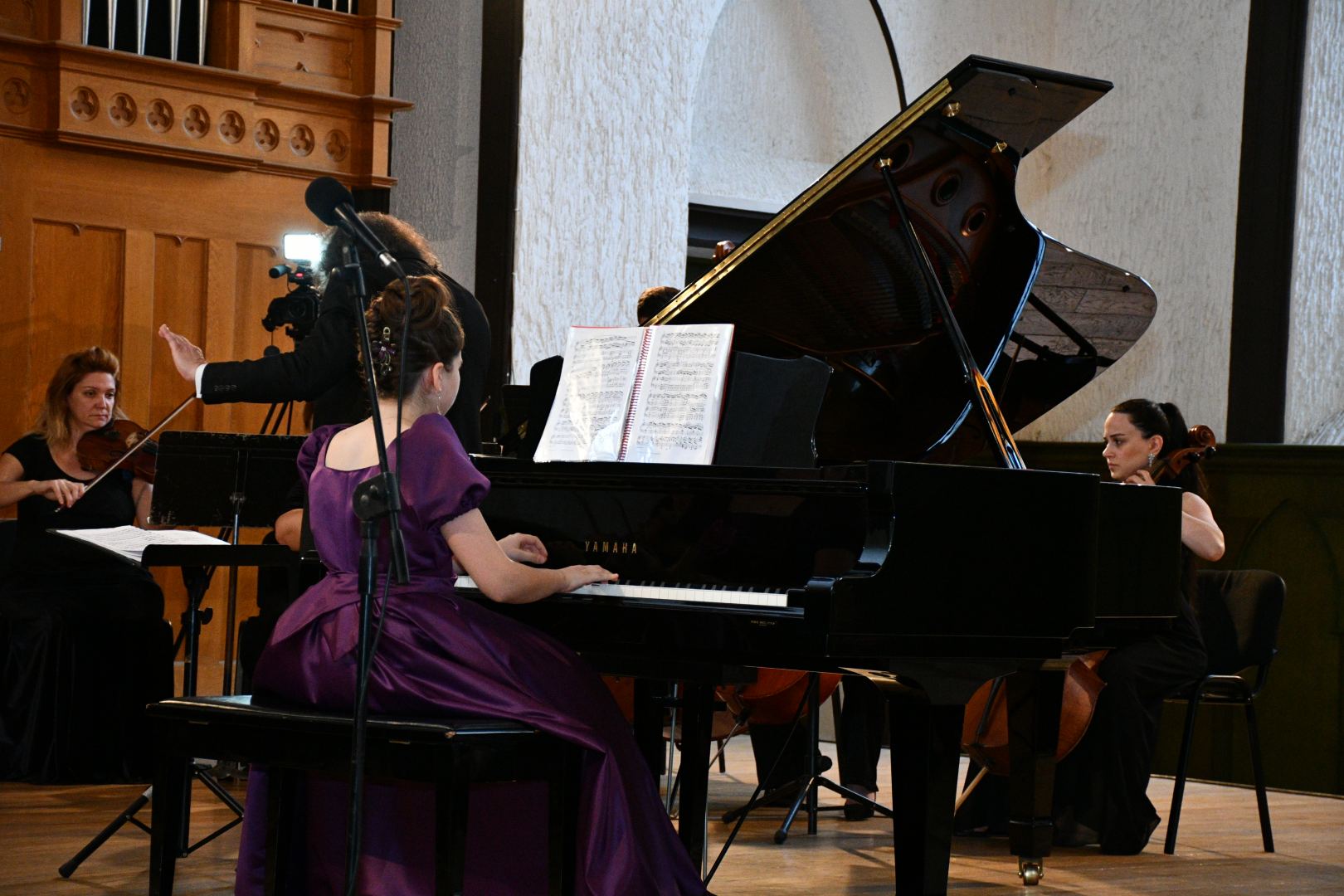 Ярко и самобытно – концерт в Баку (ФОТО/ВИДЕО)