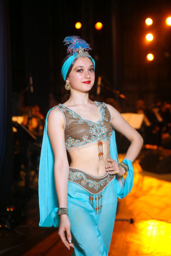 Прямой контакт с героями сказок! В Баку представлено Дисней-шоу (ФОТО/ВИДЕО)