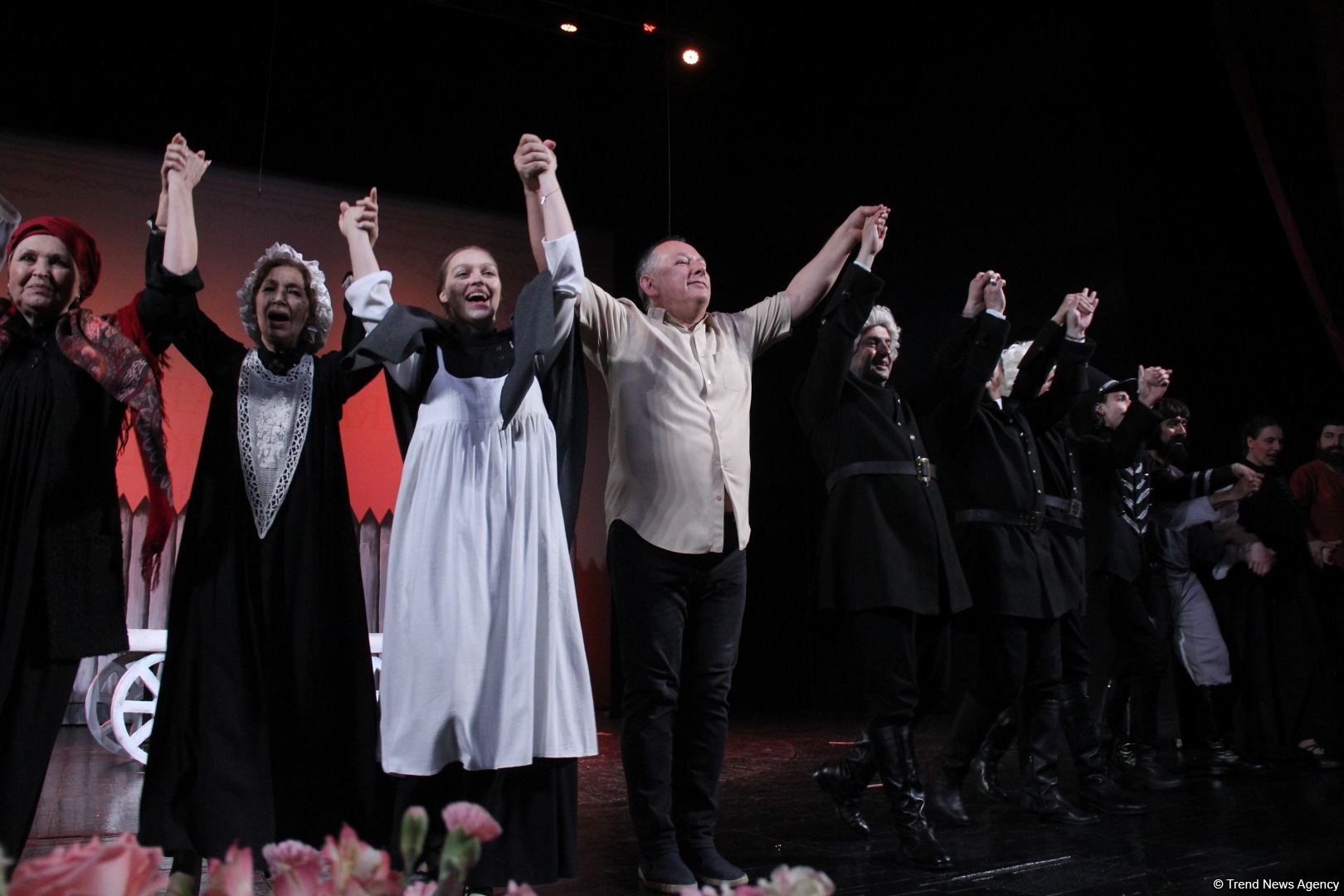 В Баку состоялась премьера спектакля "Капитанская дочка" – восстание, любовь, измена… (ФОТО)