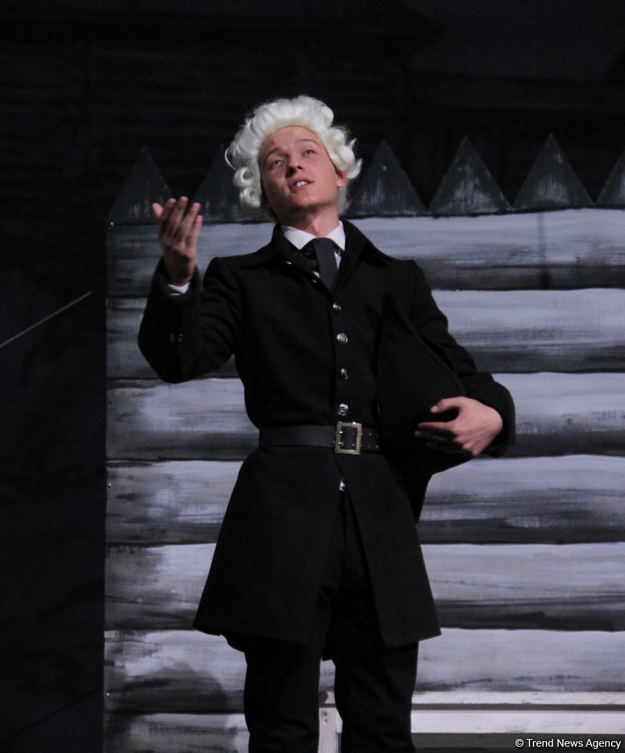 В Баку состоялась премьера спектакля "Капитанская дочка" – восстание, любовь, измена… (ФОТО)