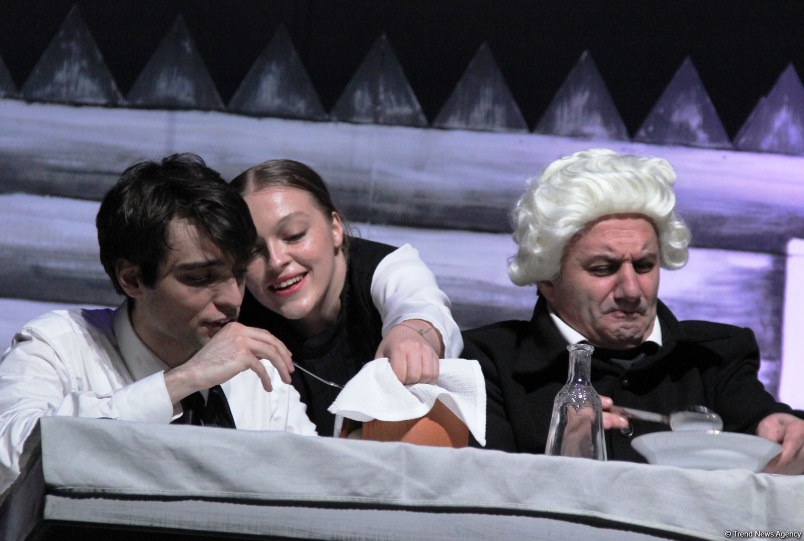 В Баку состоялась премьера спектакля "Капитанская дочка" – восстание, любовь, измена… (ФОТО)