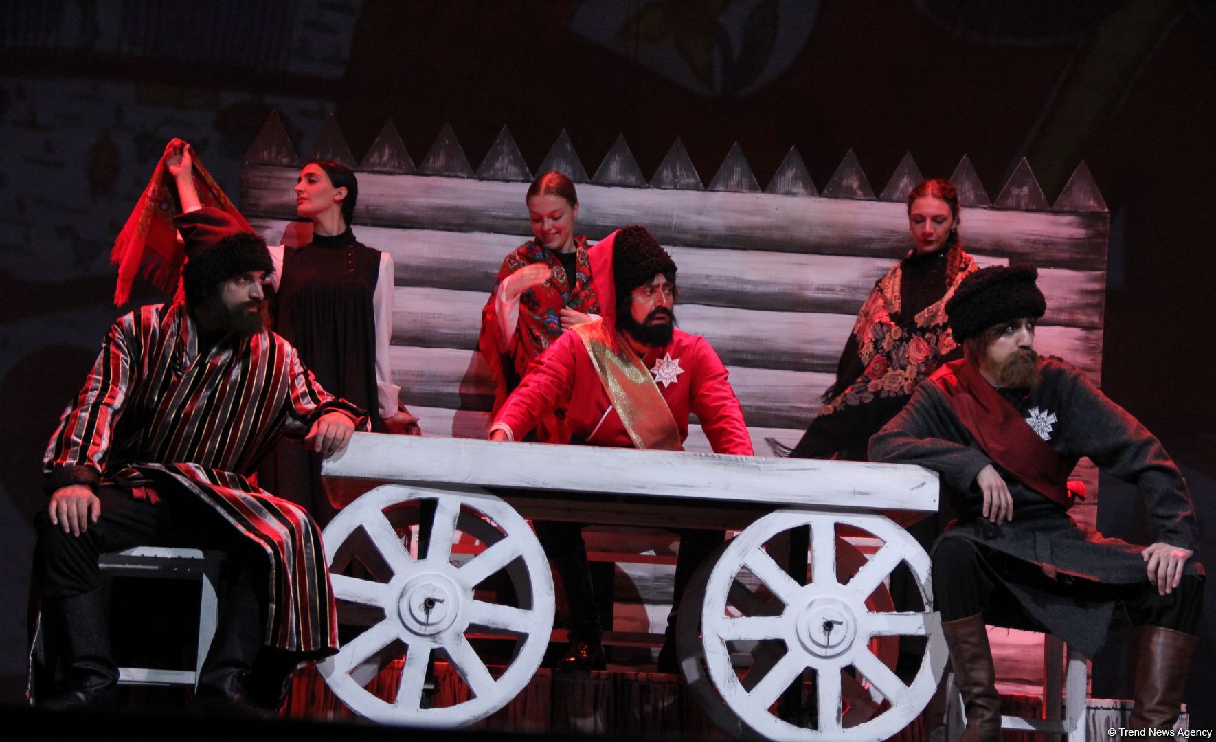 В Баку состоялась премьера спектакля "Капитанская дочка" – восстание, любовь, измена… (ФОТО)