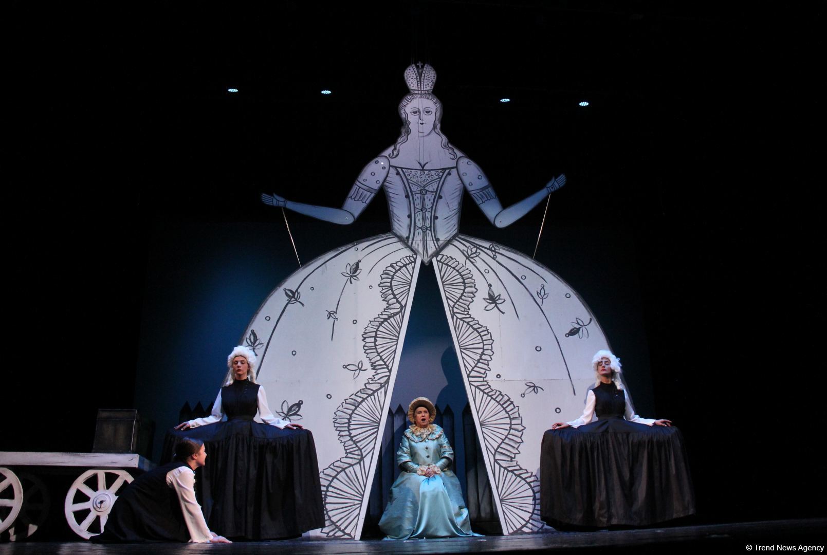 В Баку состоялась премьера спектакля "Капитанская дочка" – восстание, любовь, измена… (ФОТО)