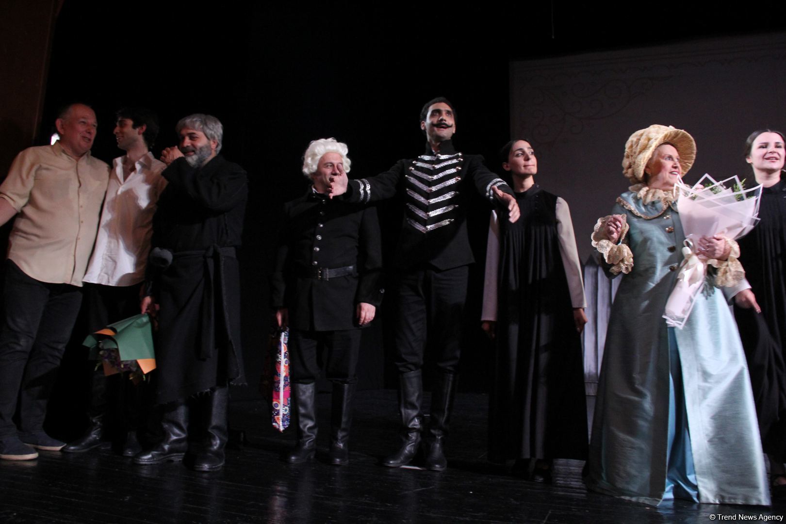 В Баку состоялась премьера спектакля "Капитанская дочка" – восстание, любовь, измена… (ФОТО)