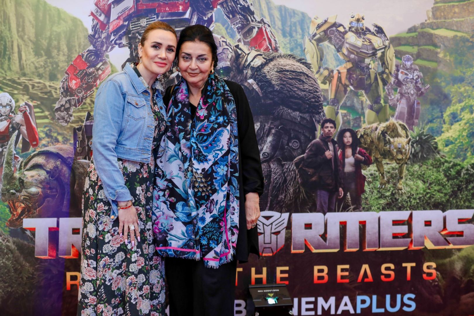 Новая часть фантастического боевика "Трансформеры" уже в Баку (ФОТО/ВИДЕО)