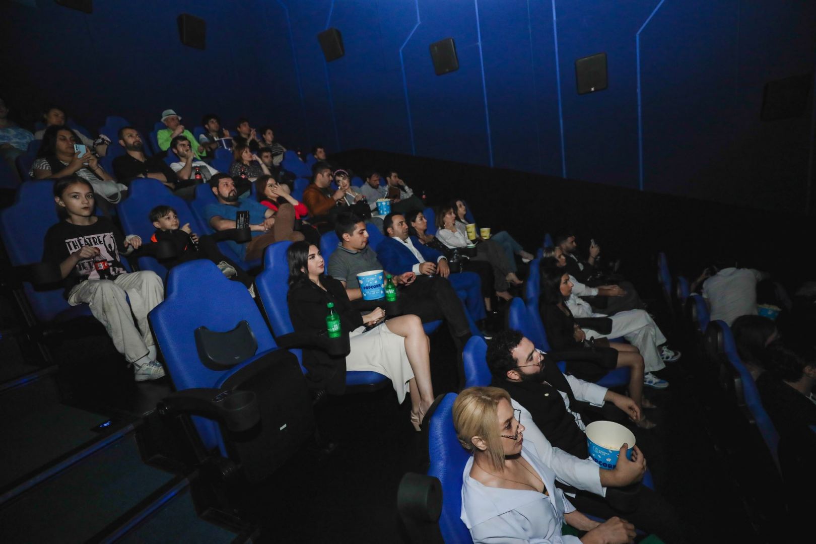 Новая часть фантастического боевика "Трансформеры" уже в Баку (ФОТО/ВИДЕО)