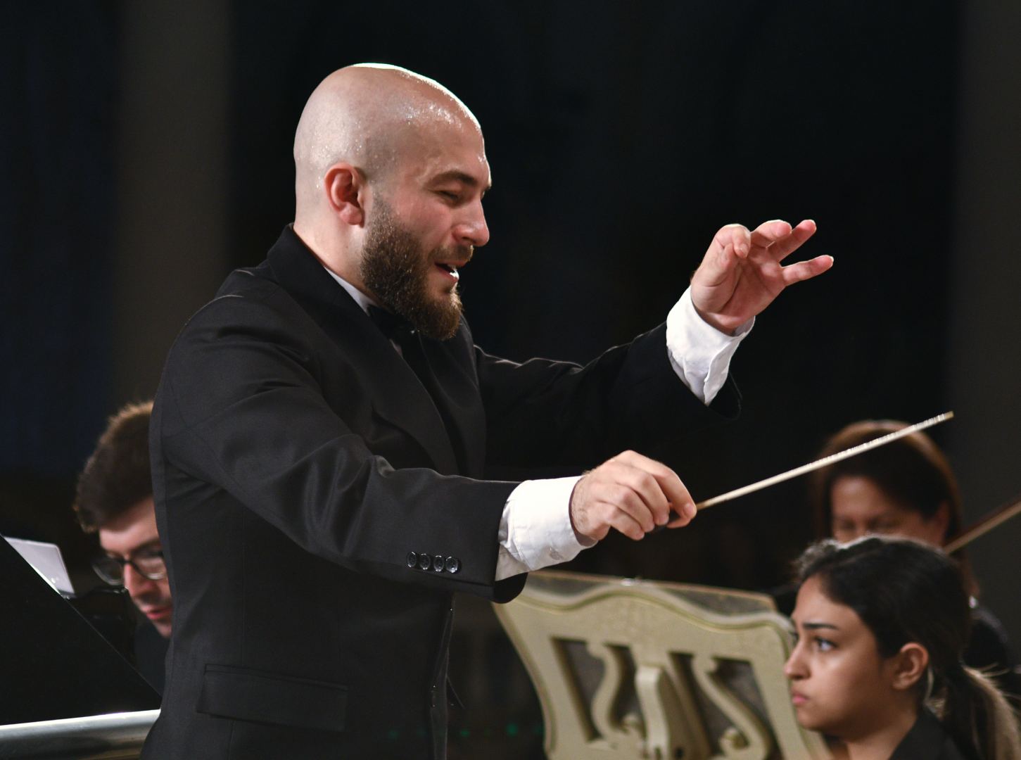 "Жар-птица" в Баку (ФОТО)