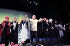 Яркая премьера "Капитанской дочки"!  Режиссер Игорь Коняев: Не хочу уезжать из Баку (ФОТО)