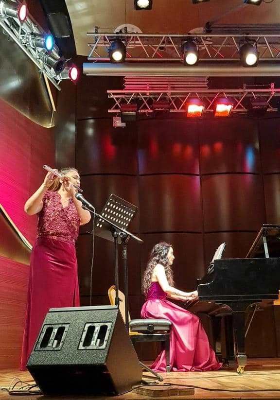 Музыкальное путешествие с азербайджанскими красавицами (ВИДЕО, ФОТО)