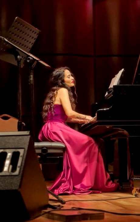 Музыкальное путешествие с азербайджанскими красавицами (ВИДЕО, ФОТО)