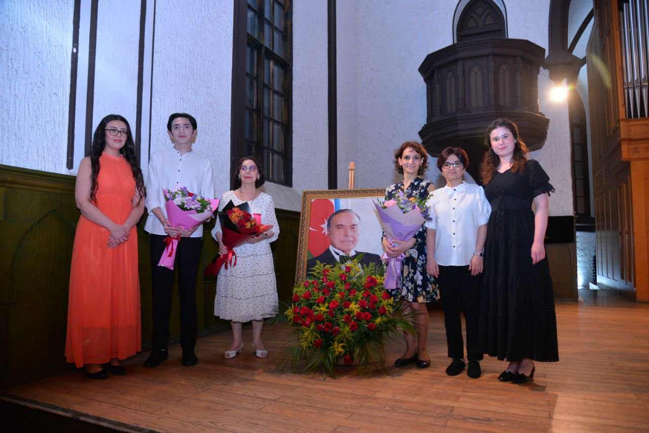 Органная музыка в Баку – виртуозная игра и искренний отклик публики (ФОТО)