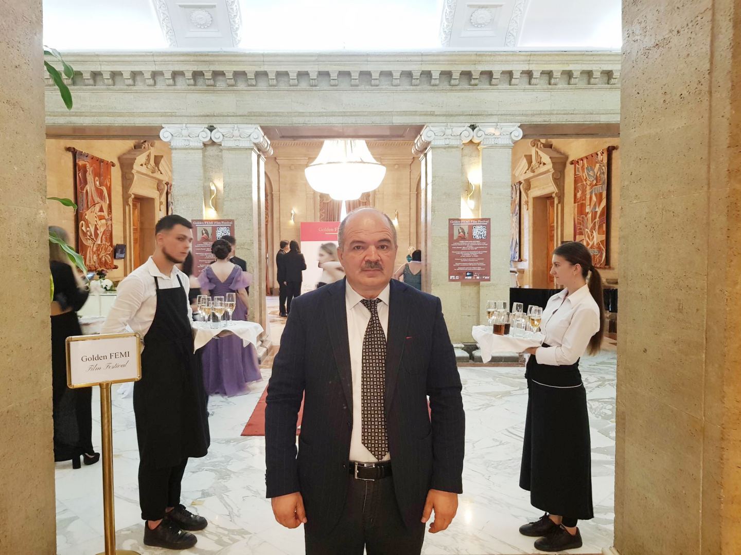 Азербайджанский режиссер награжден премией Golden FEMI Film Festival в Болгарии (ФОТО)