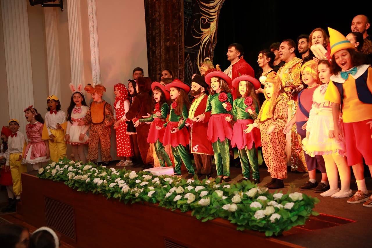 Баку погрузился в атмосферу сказки – красочная Неделя кукольных театров (ФОТО)