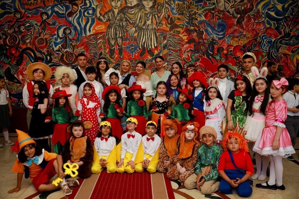 Баку погрузился в атмосферу сказки – красочная Неделя кукольных театров (ФОТО)