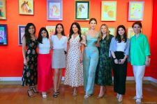 Увлекательное путешествие в мир красоты и фантазии – выставка работ учащихся Leonardo Art School Baku (ФОТО)