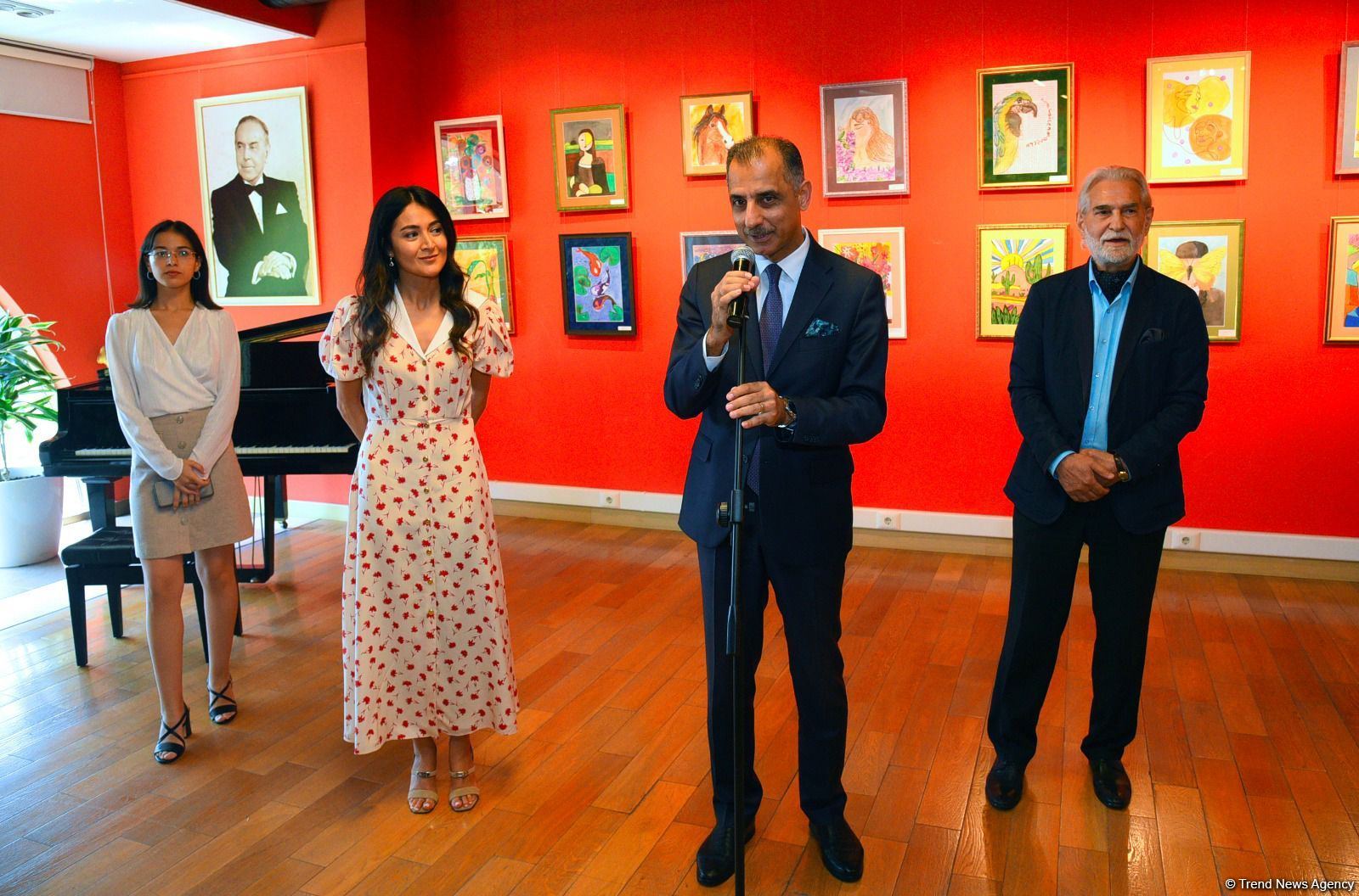 Увлекательное путешествие в мир красоты и фантазии – выставка работ учащихся Leonardo Art School Baku (ФОТО)