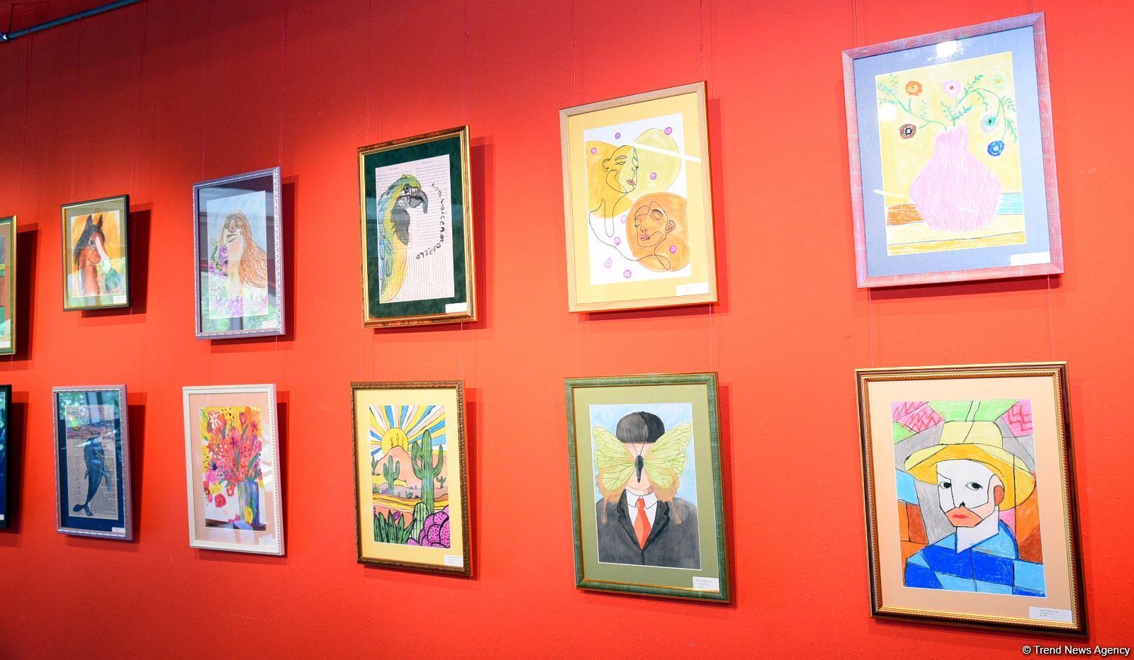 Увлекательное путешествие в мир красоты и фантазии – выставка работ учащихся Leonardo Art School Baku (ФОТО)