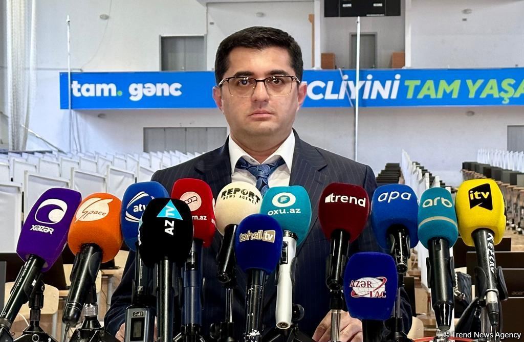 При приеме на работу директоров школ будут учитываться сертификационные баллы - Руфат Азизов