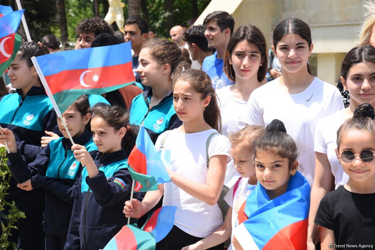 Азербайджанская команда отправилась в Краков для участия в III Европейских играх (ФОТО/ВИДЕО)