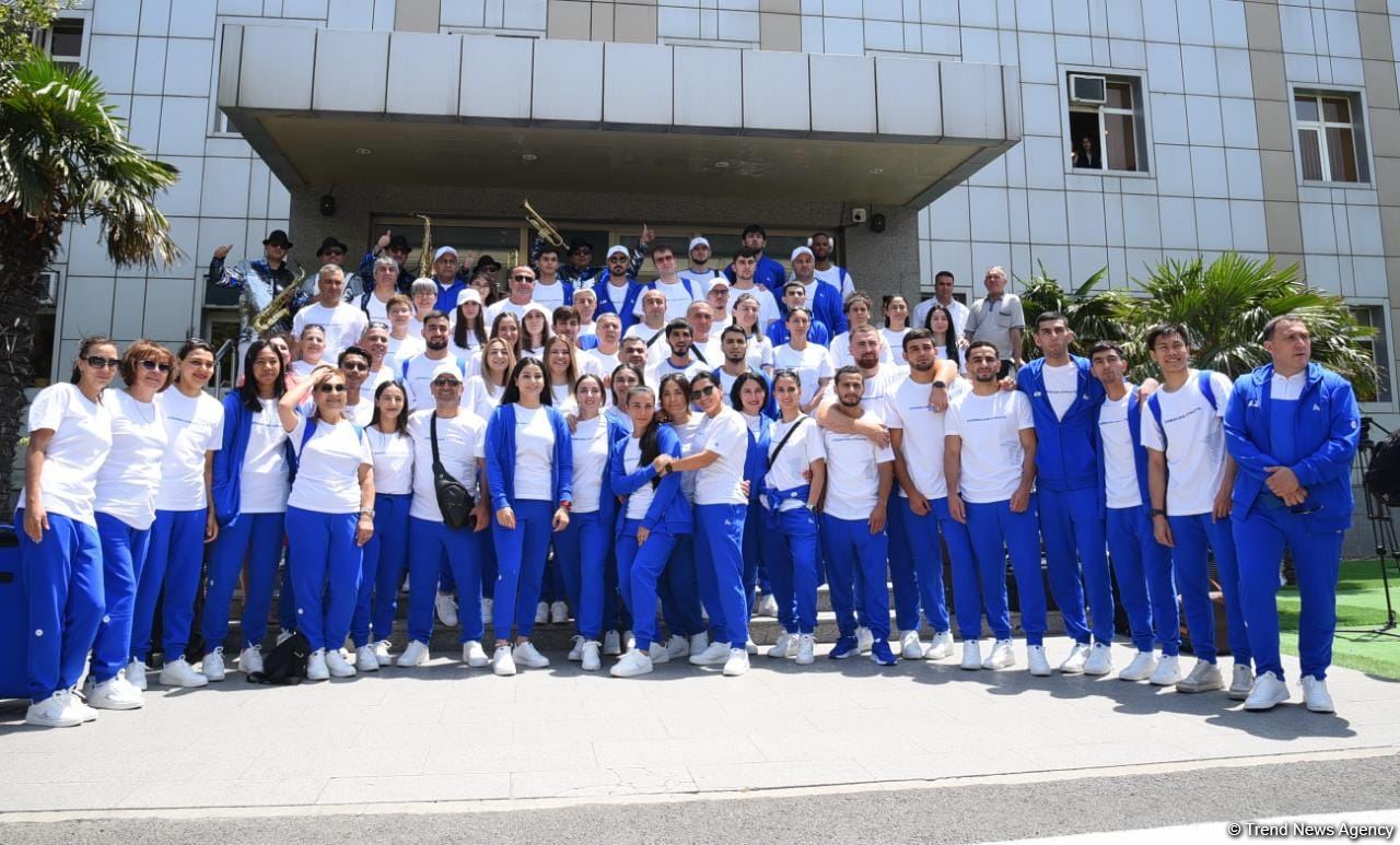 Азербайджанская команда отправилась в Краков для участия в III Европейских играх (ФОТО/ВИДЕО)