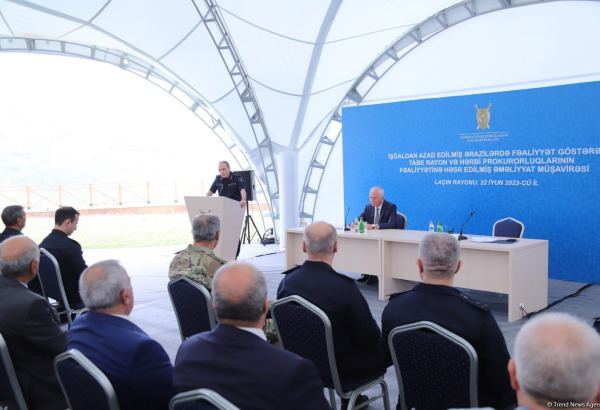 Генпрокурор Азербайджана проводит оперативное совещание в Лачине (ФОТО)
