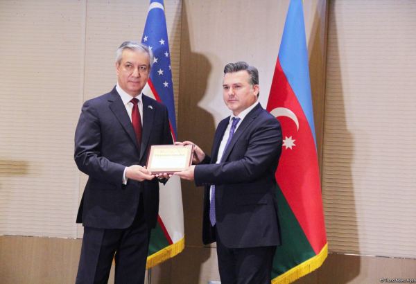 АМИ Trend и Turkic.World отмечены благодарственными дипломами за вклад в развитие отношений между Азербайджаном и Узбекистаном (ФОТО)