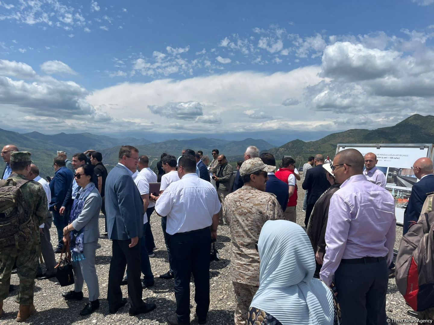 Представители дипкорпуса ознакомились со строящимся агропромышленным парком в Лачине (ФОТО)