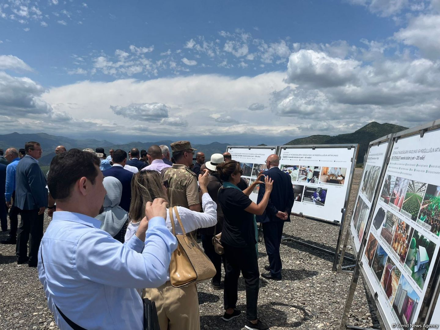 Представители дипкорпуса ознакомились со строящимся агропромышленным парком в Лачине (ФОТО)