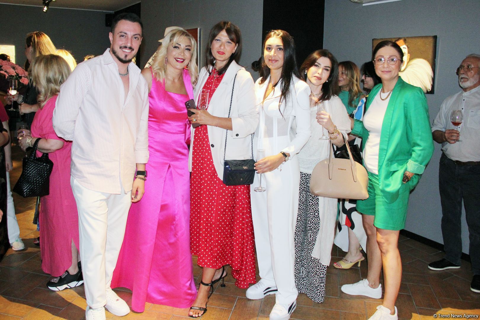 В QGallery состоялось открытие выставки Назрин Аббасовой "В объятиях эмоций"  (ФОТО)