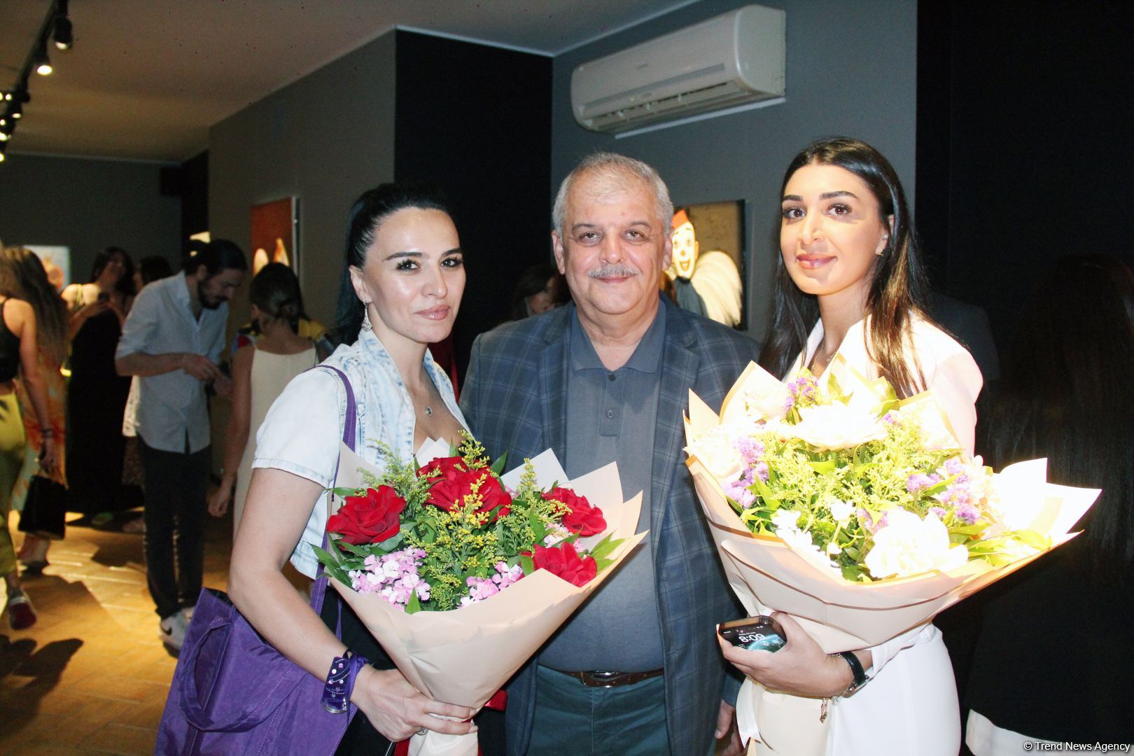 В QGallery состоялось открытие выставки Назрин Аббасовой "В объятиях эмоций"  (ФОТО)