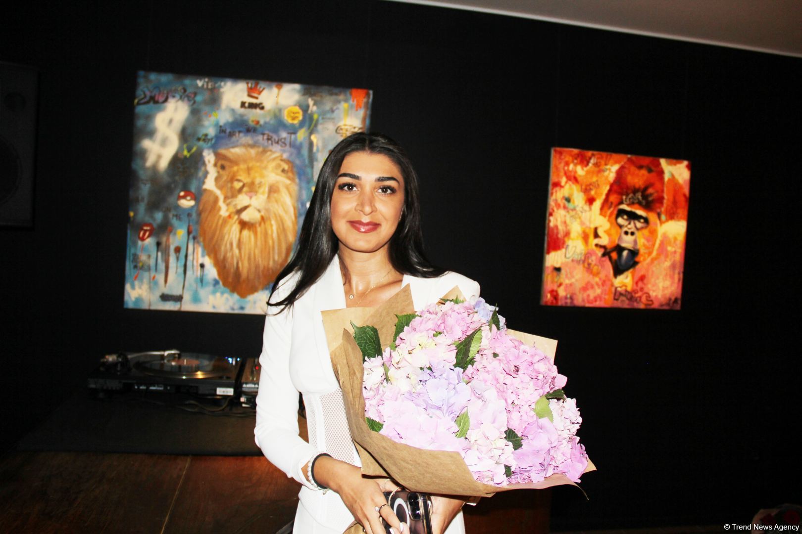 В QGallery состоялось открытие выставки Назрин Аббасовой "В объятиях эмоций"  (ФОТО)