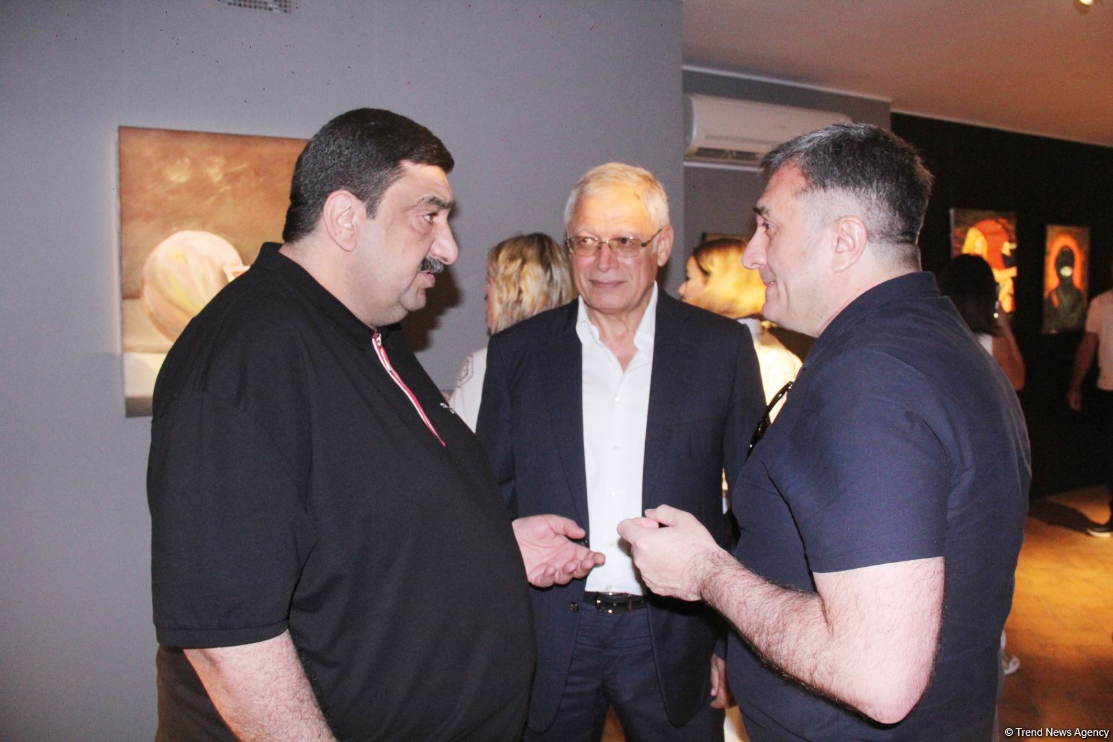 В QGallery состоялось открытие выставки Назрин Аббасовой "В объятиях эмоций"  (ФОТО)