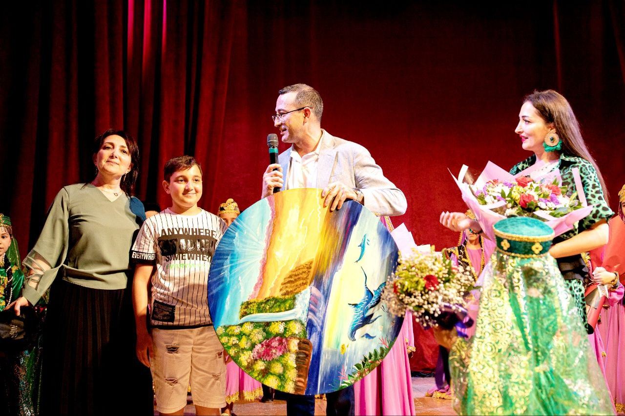 Актеры фильма "Асиф, Васиф, Агасиф" встретились 40 лет спустя – юбилей ансамбля Alov (ВИДЕО, ФОТО)