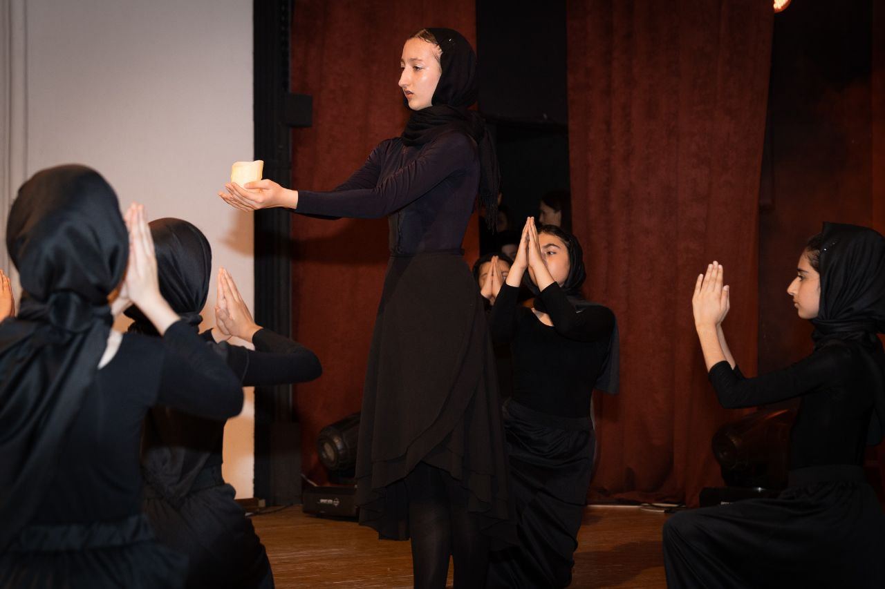 Актеры фильма "Асиф, Васиф, Агасиф" встретились 40 лет спустя – юбилей ансамбля Alov (ВИДЕО, ФОТО)