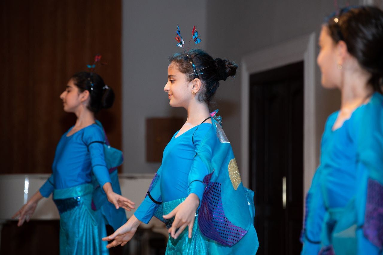 Актеры фильма "Асиф, Васиф, Агасиф" встретились 40 лет спустя – юбилей ансамбля Alov (ВИДЕО, ФОТО)