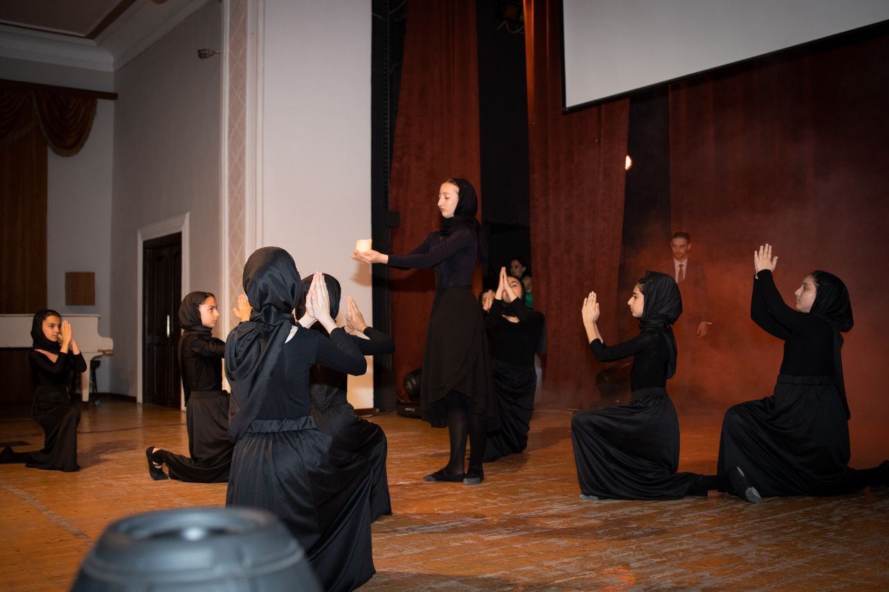 Актеры фильма "Асиф, Васиф, Агасиф" встретились 40 лет спустя – юбилей ансамбля Alov (ВИДЕО, ФОТО)