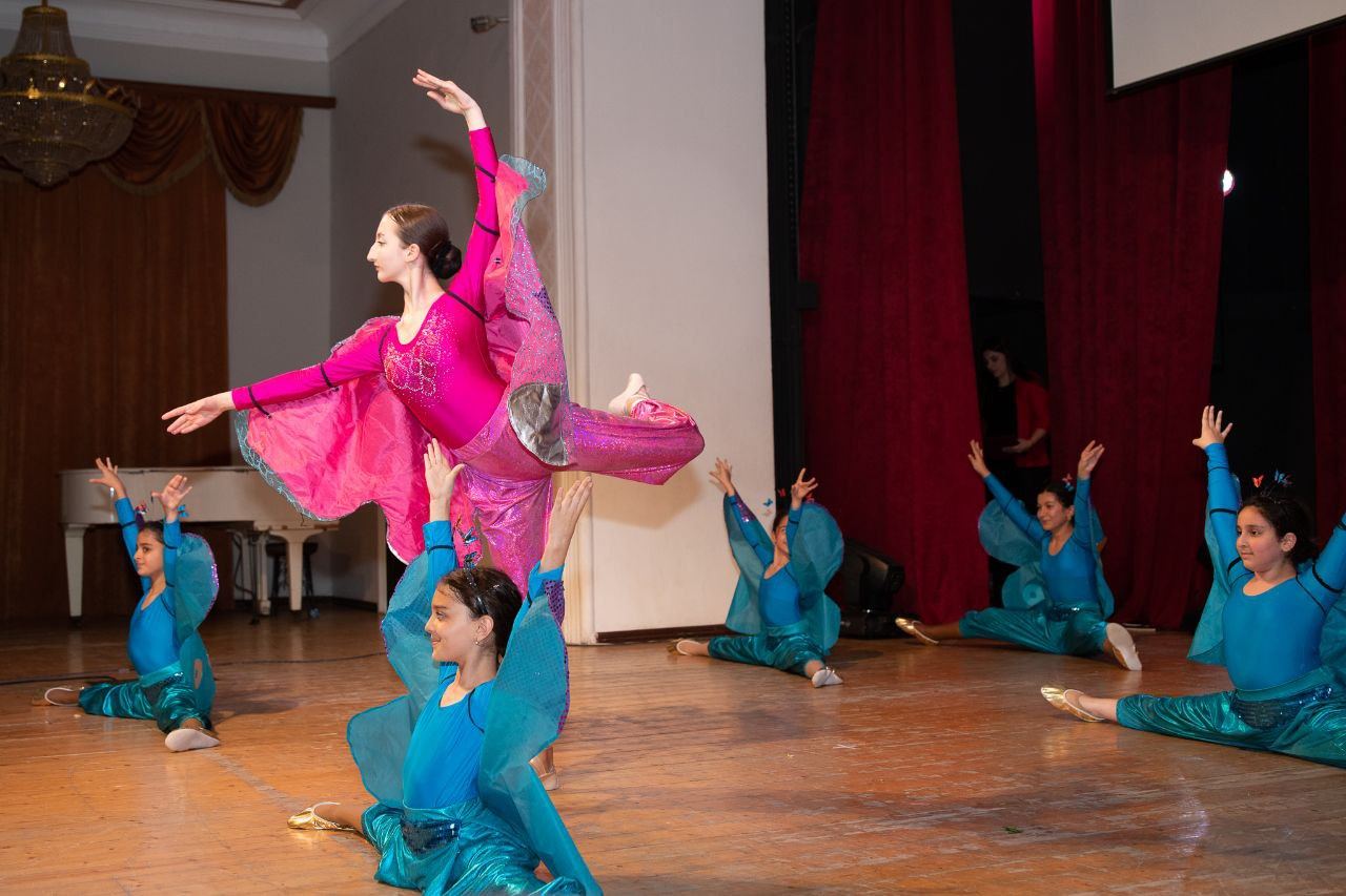 Актеры фильма "Асиф, Васиф, Агасиф" встретились 40 лет спустя – юбилей ансамбля Alov (ВИДЕО, ФОТО)