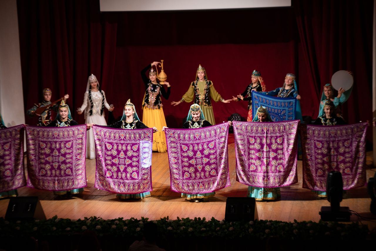 Актеры фильма "Асиф, Васиф, Агасиф" встретились 40 лет спустя – юбилей ансамбля Alov (ВИДЕО, ФОТО)