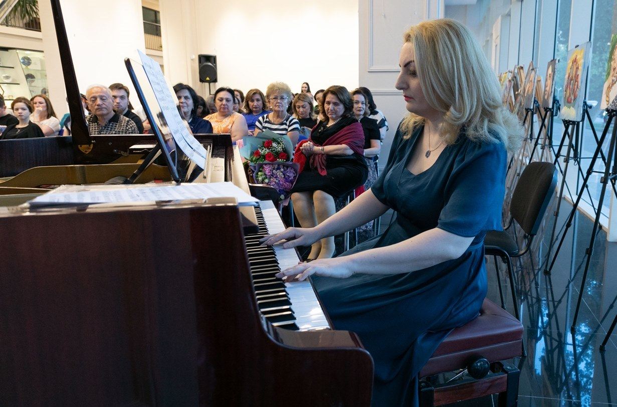 В Баку прошел творческий вечер композитора Гюльназ Абдуллазаде (ФОТО)