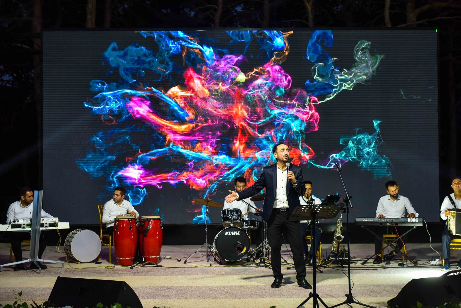 Салим Аббасов выступил в Баку с концертом – красивые и душевные песни (ФОТО)