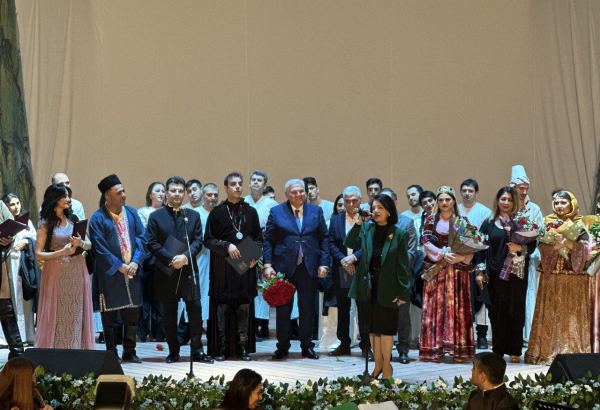 На "Шелковом пути" в Шеки представили "İntizar" (ФОТО)